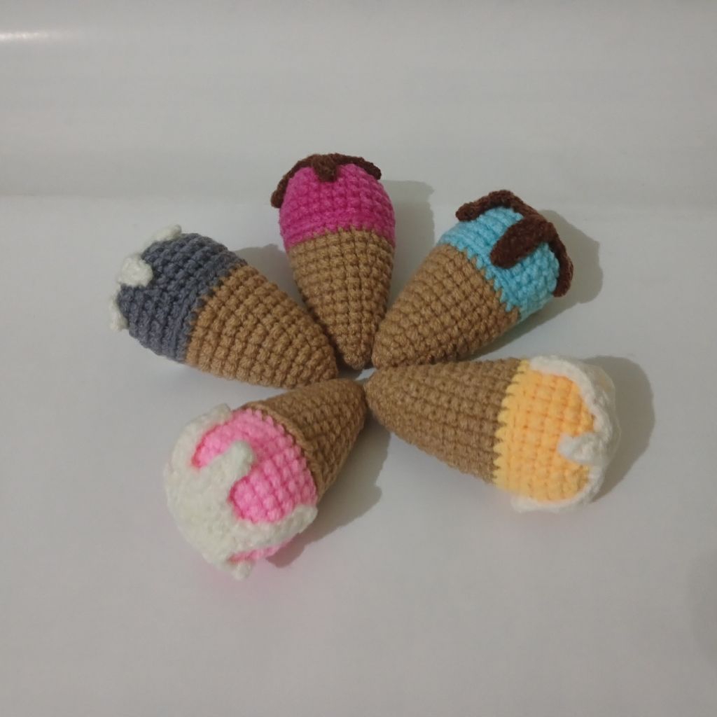 Gantungan Kunci Eskrim Cone / Amigurumu Eskrim Cone / Aksesoris eskrim