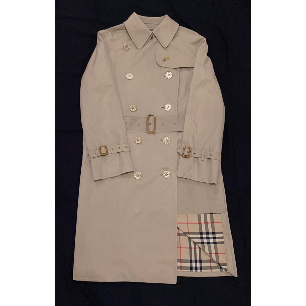 Coat Burberry (Tag lengkap, Belt lengkap) / Burberry Trench Coat / Coat Branded