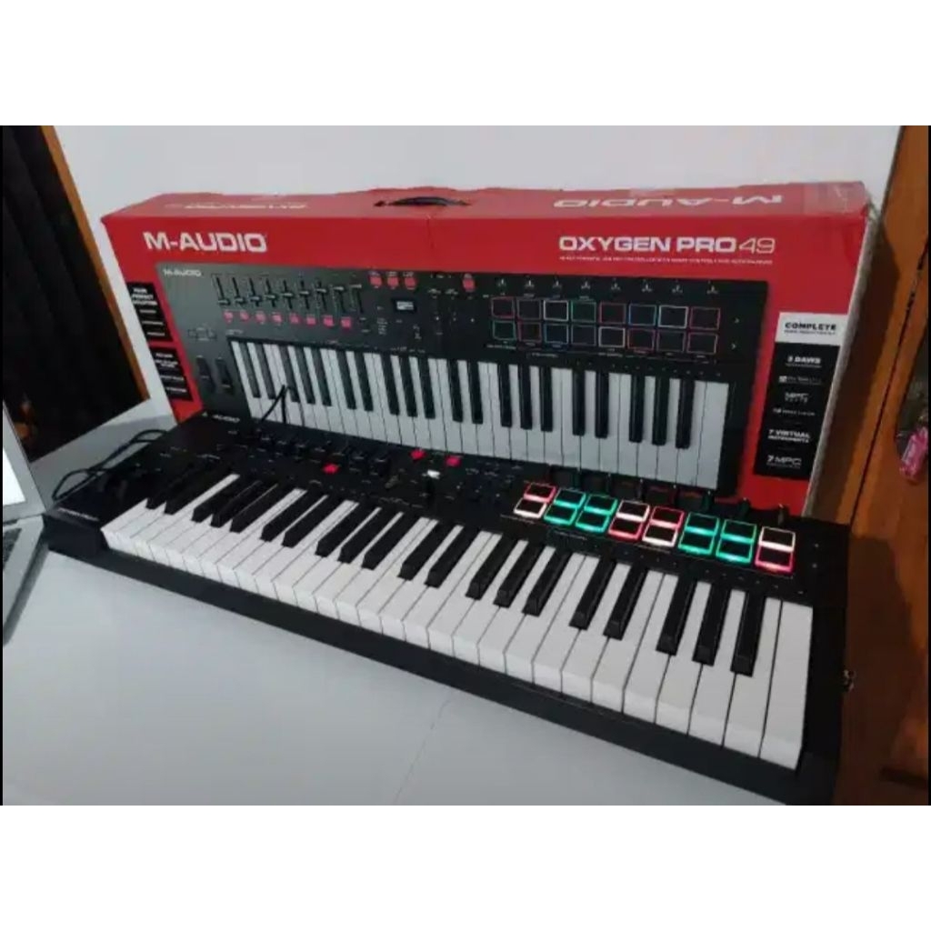 M-Audio OXYGEN PRO 49 Keyboard Controller
