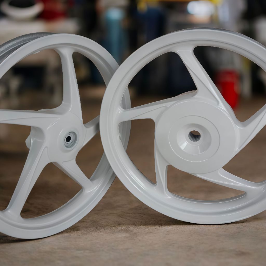 velg 1 set depan belakang  motor honda beat karbu beat fi, scopy fi, warna putih original copotan