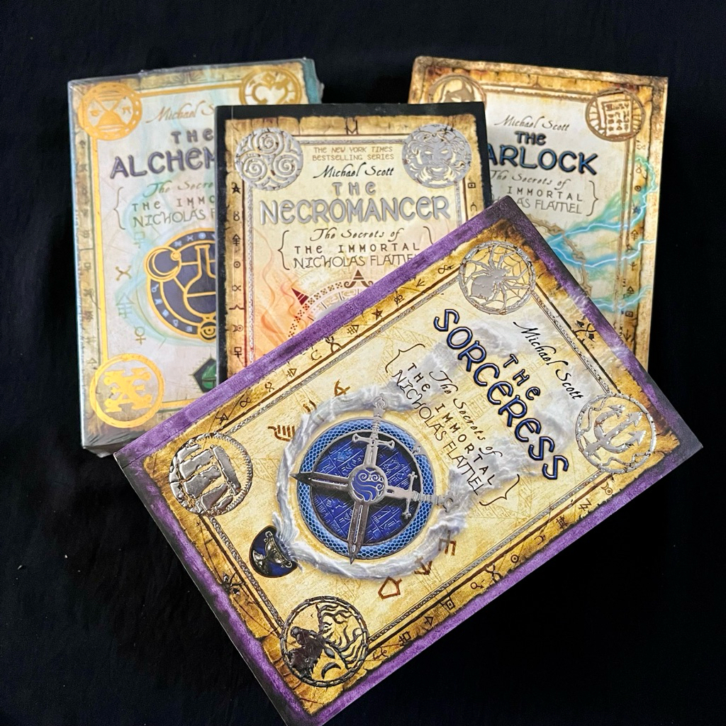 Original•Buku Michael Scott The Sorceress The Alchemyst The Warlock The Necromancer / Novel Fantasi