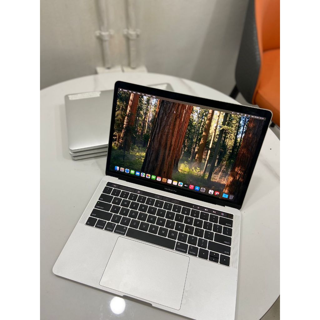 Apple LAPTOP Macbook Pro 2020 Core i5 RAM 16GB SSD 500GB 13 Inch SIAP PAKAI BerGaransi (N)