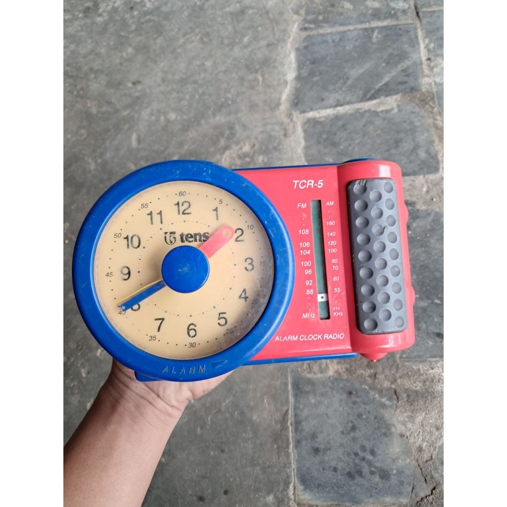 Radio Tens jam alarm off display jadul merah