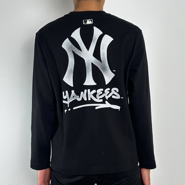 Kaos MLB NY SPRAY SILVER WHITE BLACK LONG TSHIRT 100% ORIGINAL