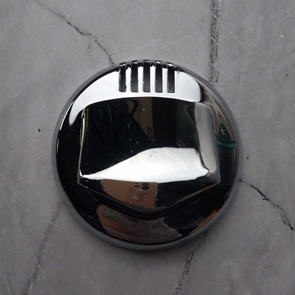 38101-KG2-910 : COVER TUTUP KLAKSON HONDA GL-PRO