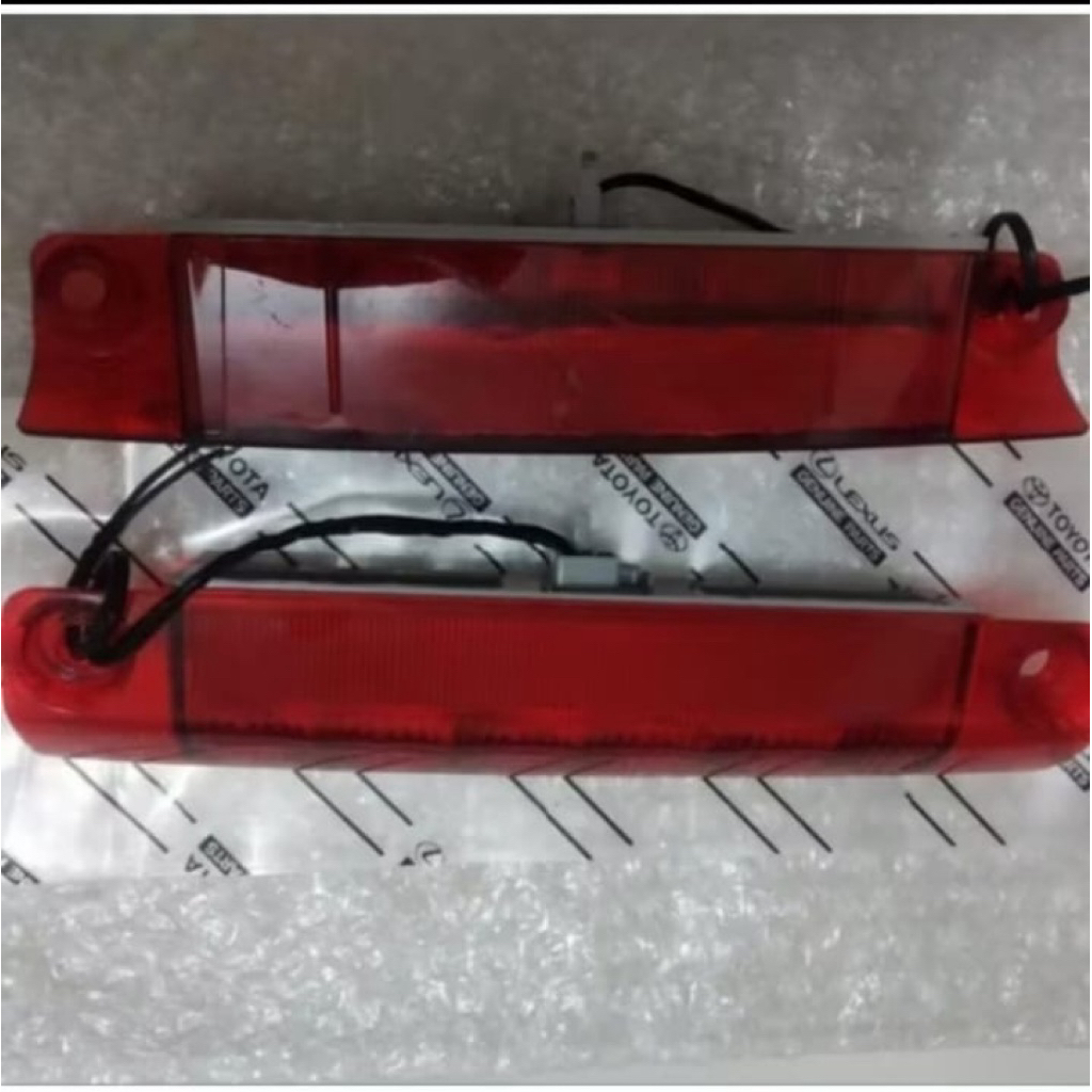 Lampu spoiler belakang Avanza Xenia