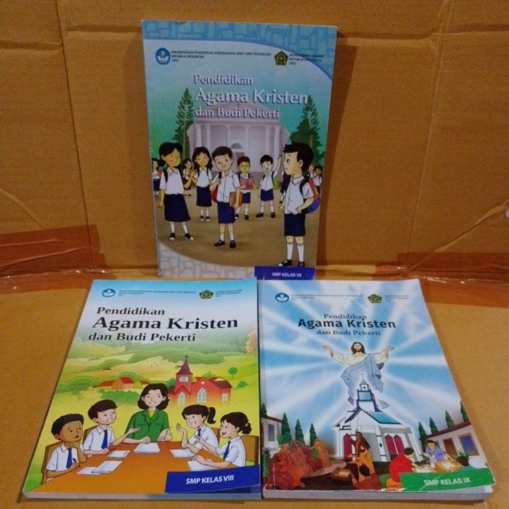 buku paket pelajaran agama kristen untuk SMP kelas 7 8 9 kurikulum merdeka