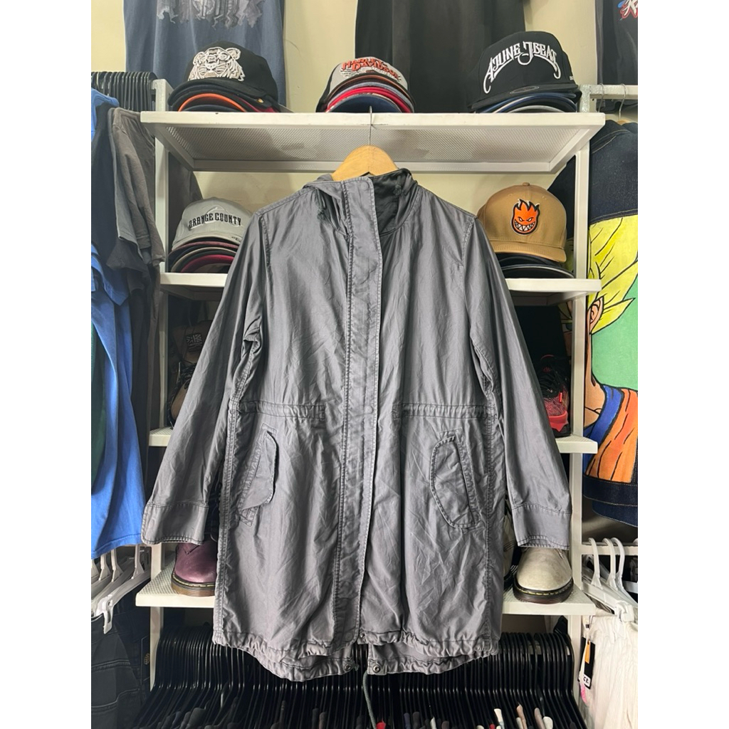 Vintage Uniqlo Fishtail Parka Army Design Jacket