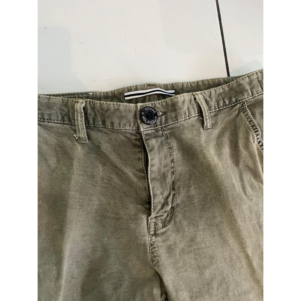 celana panjang cargo stone island