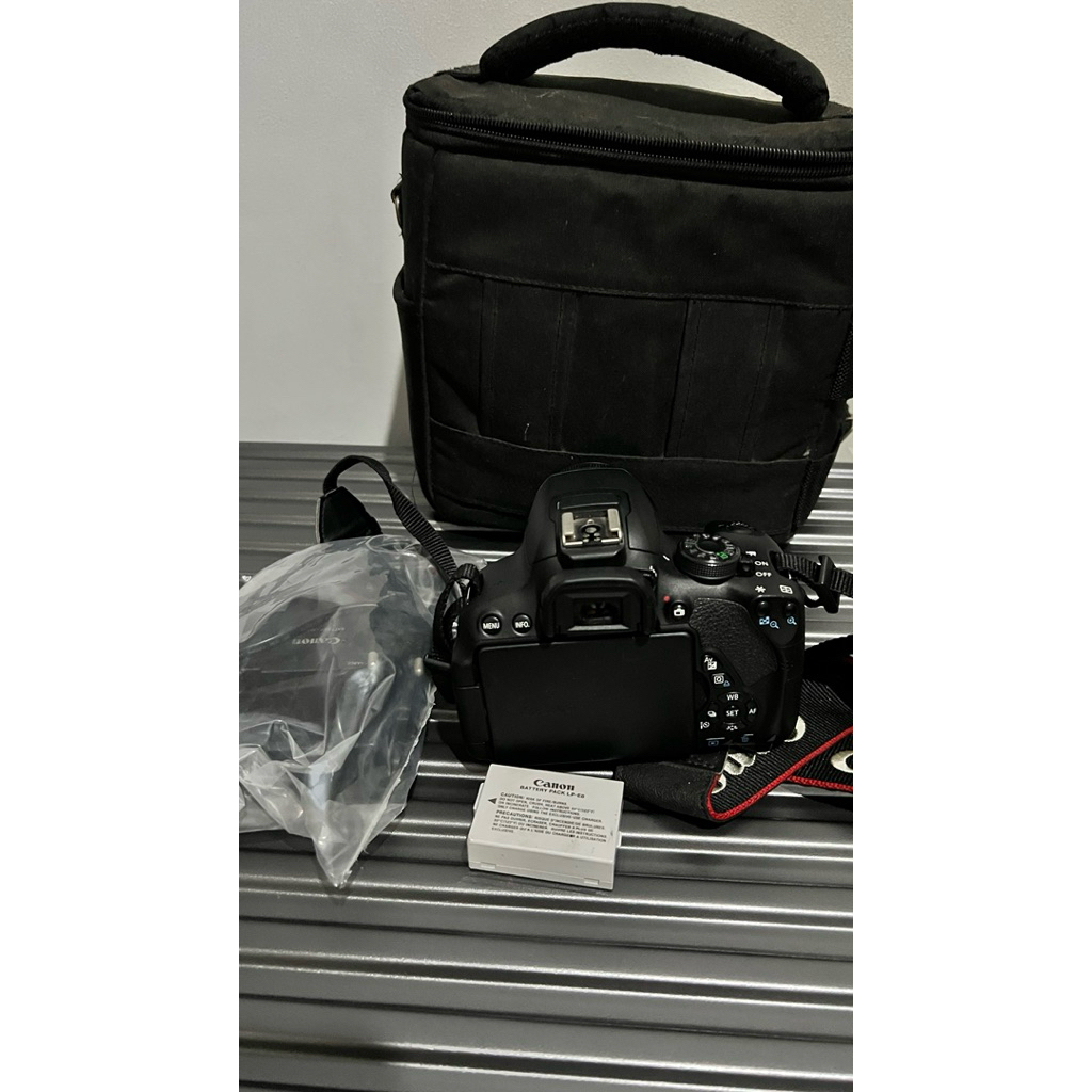 Camera Canon EOS 700D