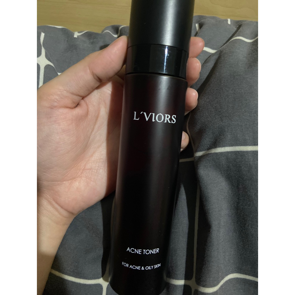 Acne toner lviors