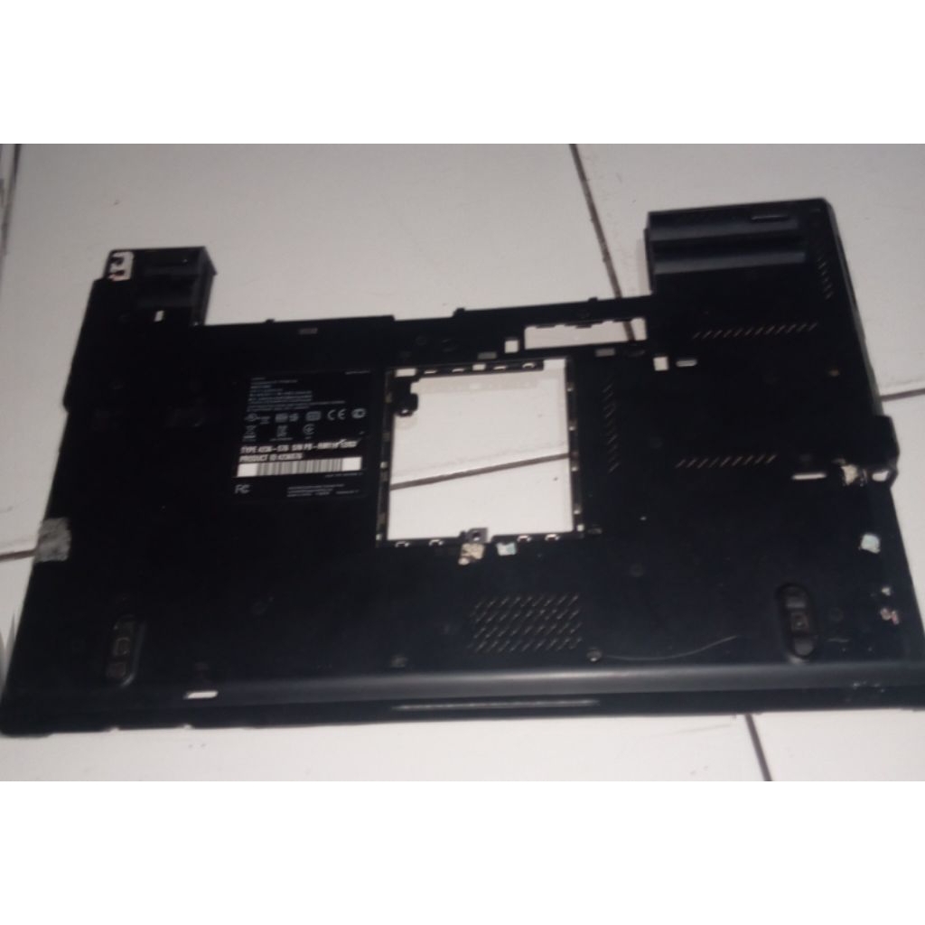 Casing bawah laptop lenovo thinkpad T420