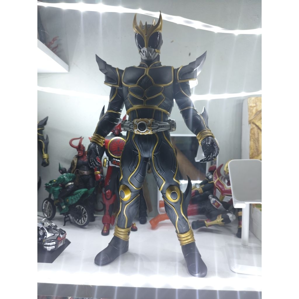 Action Figure Kuuga Ultimate Mata Hitam Big Sofy 40 CM