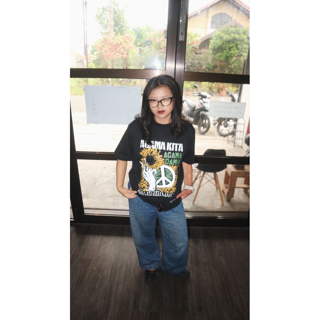 Tshirttokoh - Kaos Agama Kita Agama Damai