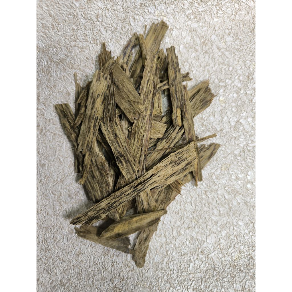 Bukhur Kayu GAHARU ASLI / Gaharu Kalimantan Asli / Bukhur gaharu / Dupa Gaharu