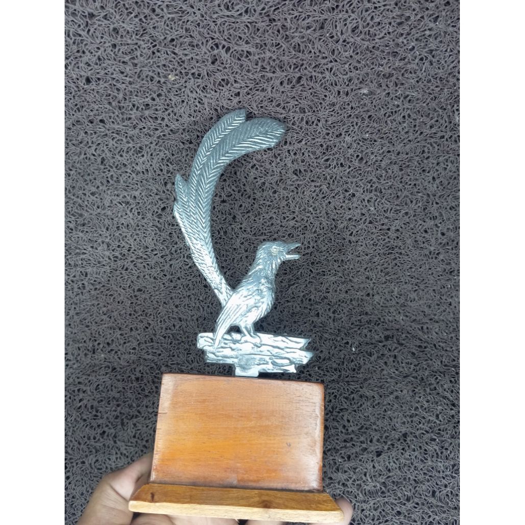 piala tropy trophy burung murai burung kicau logam / piala tropi karakter tropy murah