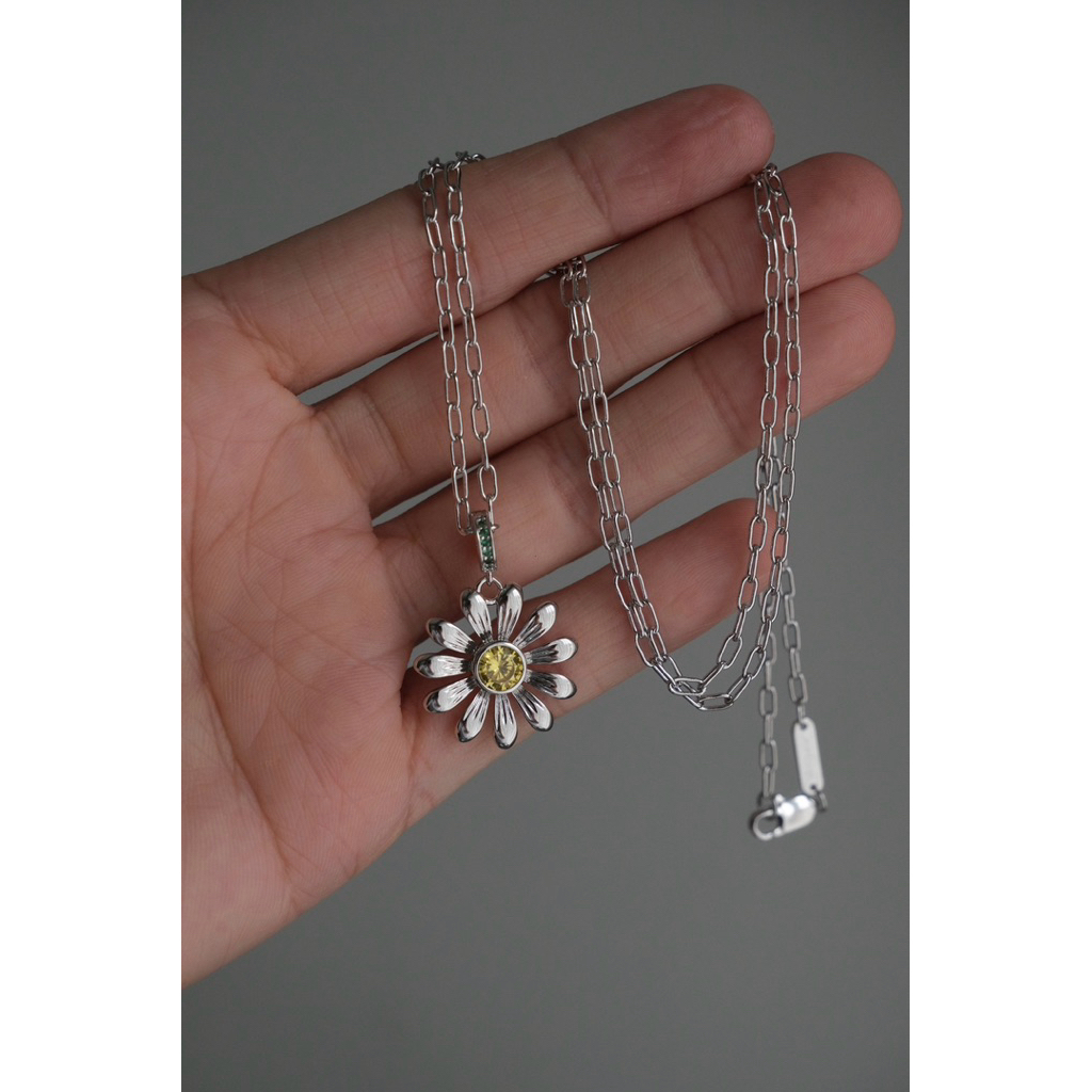 DAISY SILVER NECKLACE / KALUNG SILVER WANITA / GD / G DRAGON STYLE / PENDANT / G-DRAGON SILVER DAISY