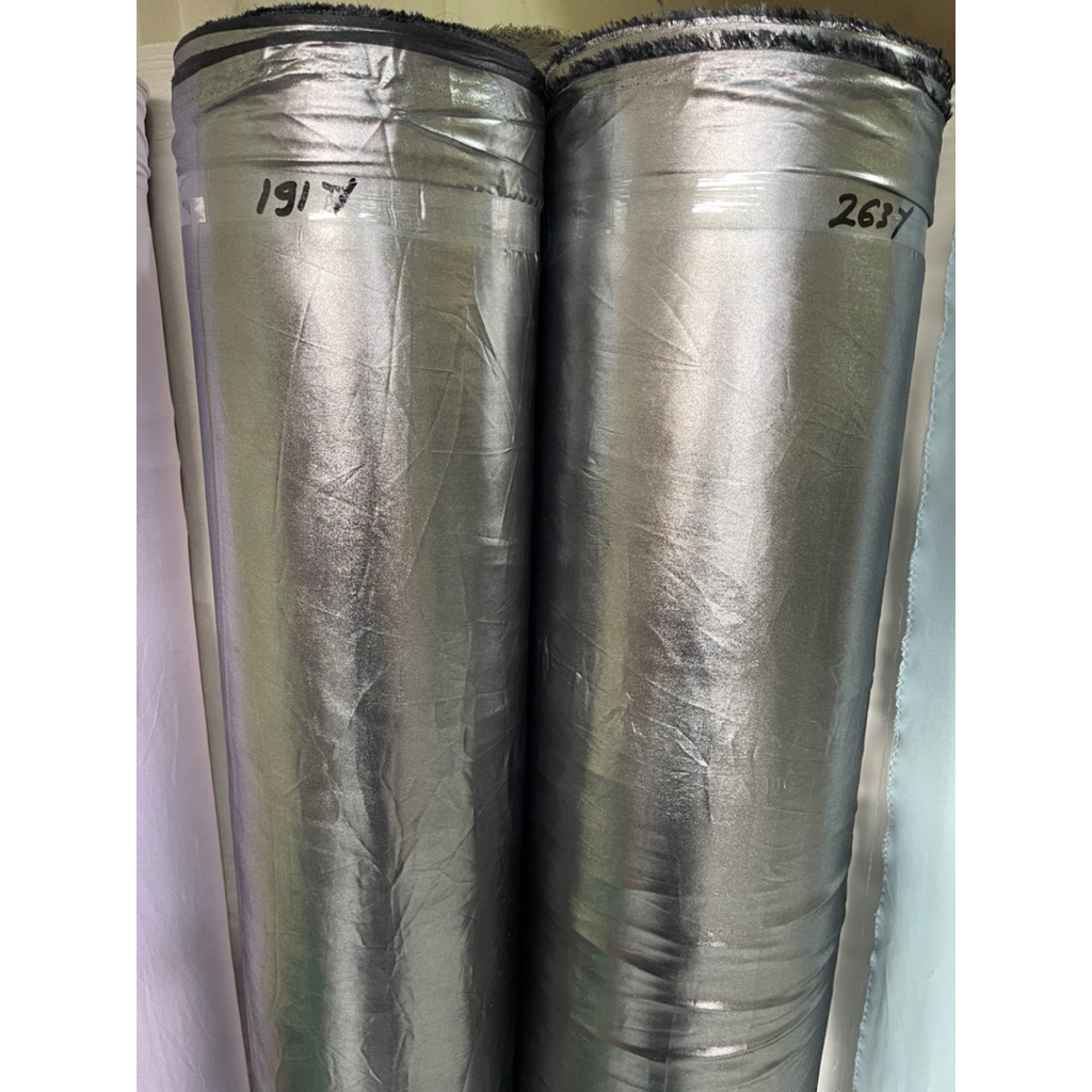 Kain Perak - Kain Crepe zara Metalik - Kain Metalik Silver - Kain Silver - Kain Gliter antik | HARGA