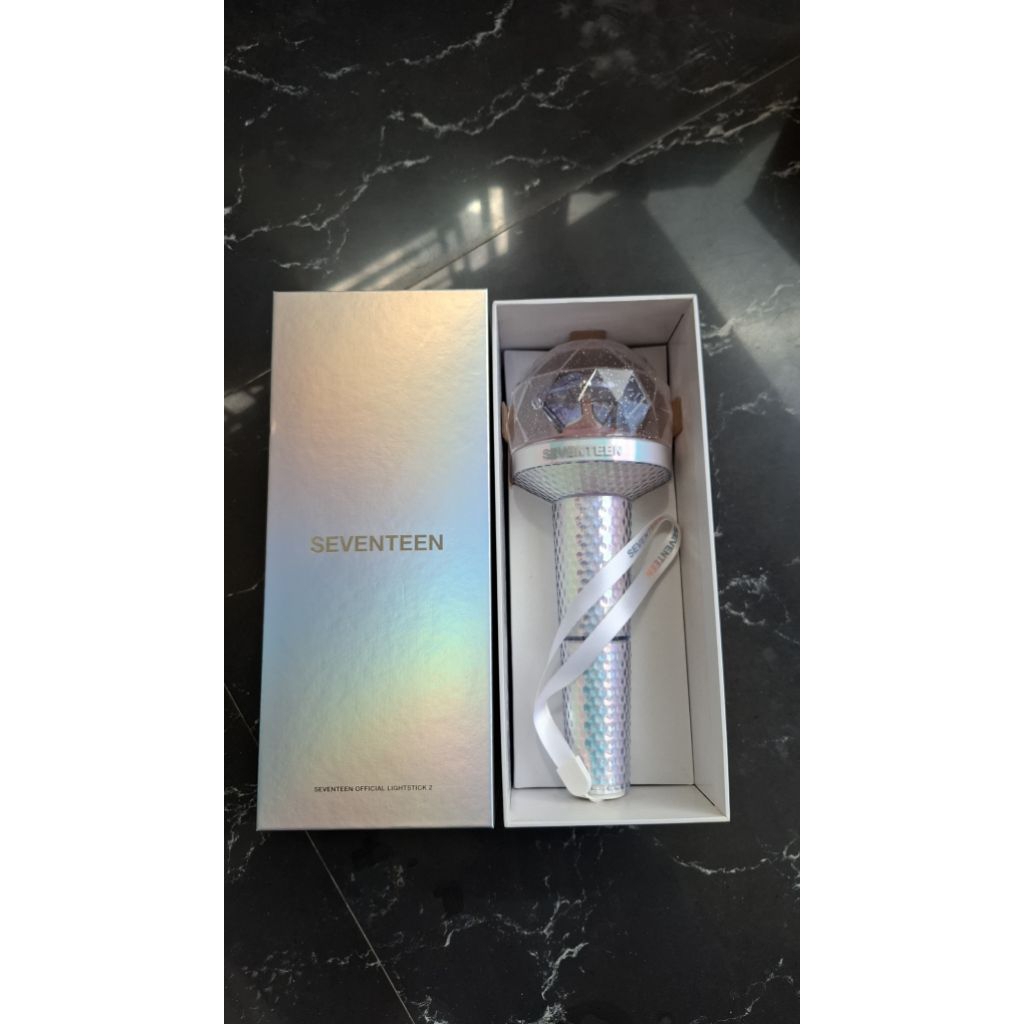 SEVENTEEN Official Lightstick Ver. 2 - Preloved
