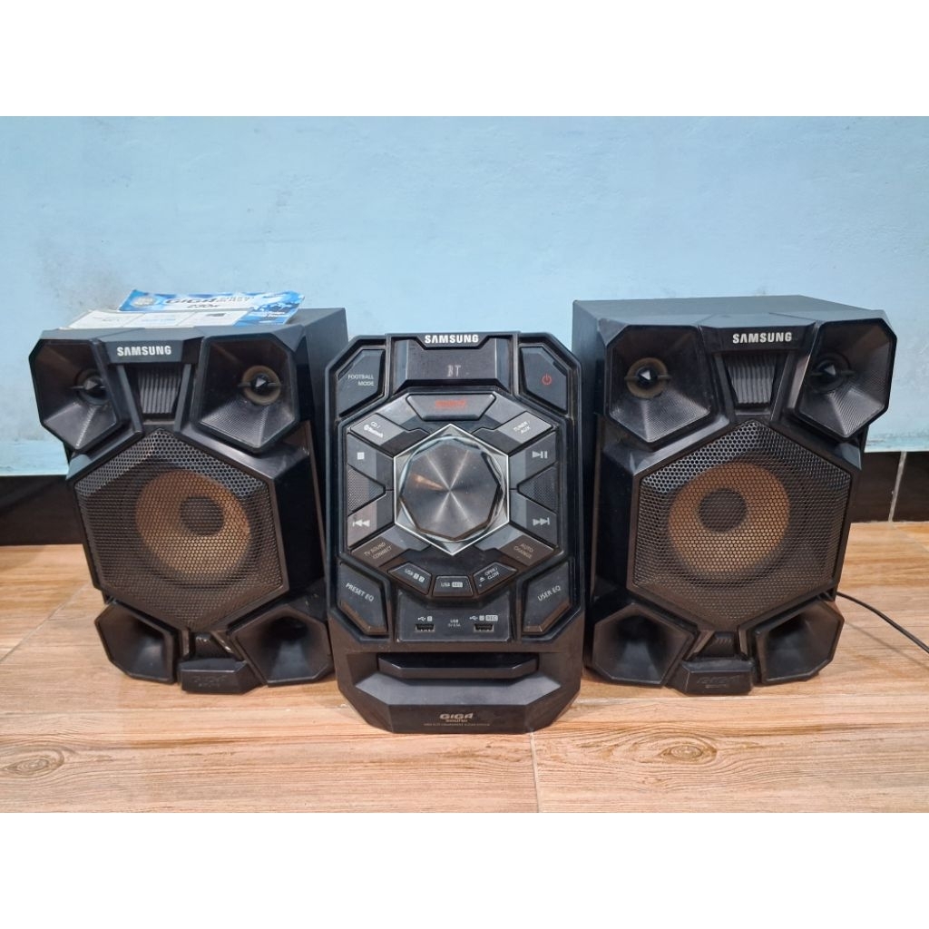 samsung giga sound bluetoot 230W super bass