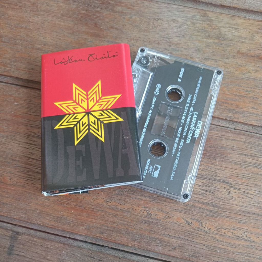 Kaset Dewa Laskar Cinta/2004 aquarius musikindo mulus