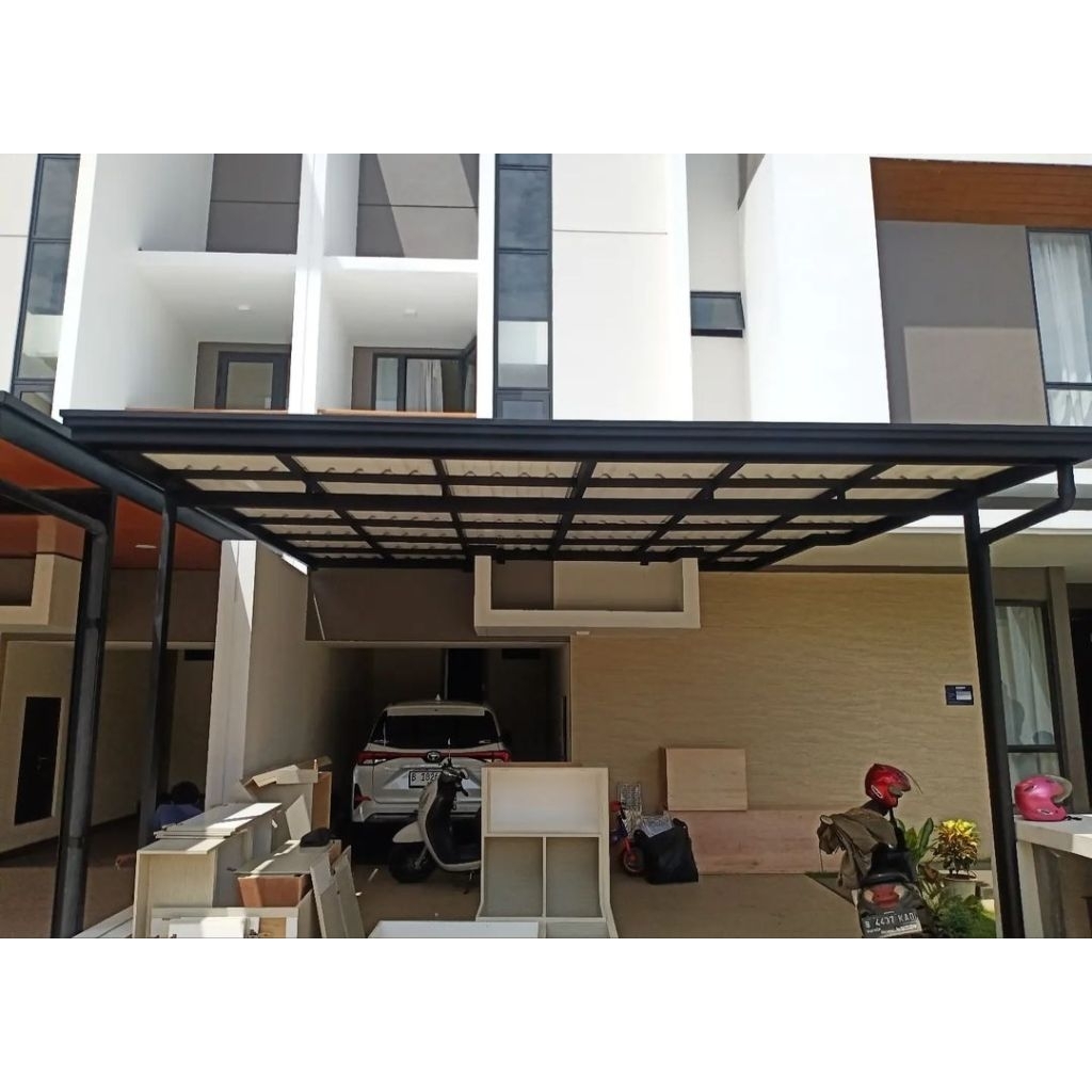 Kanopi alderon twinwall terpasang + cat permeter