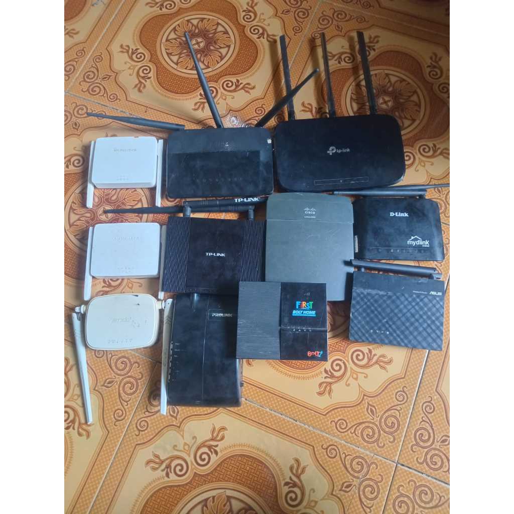 Alat router D-Link TP-Link Mercusys second Normal