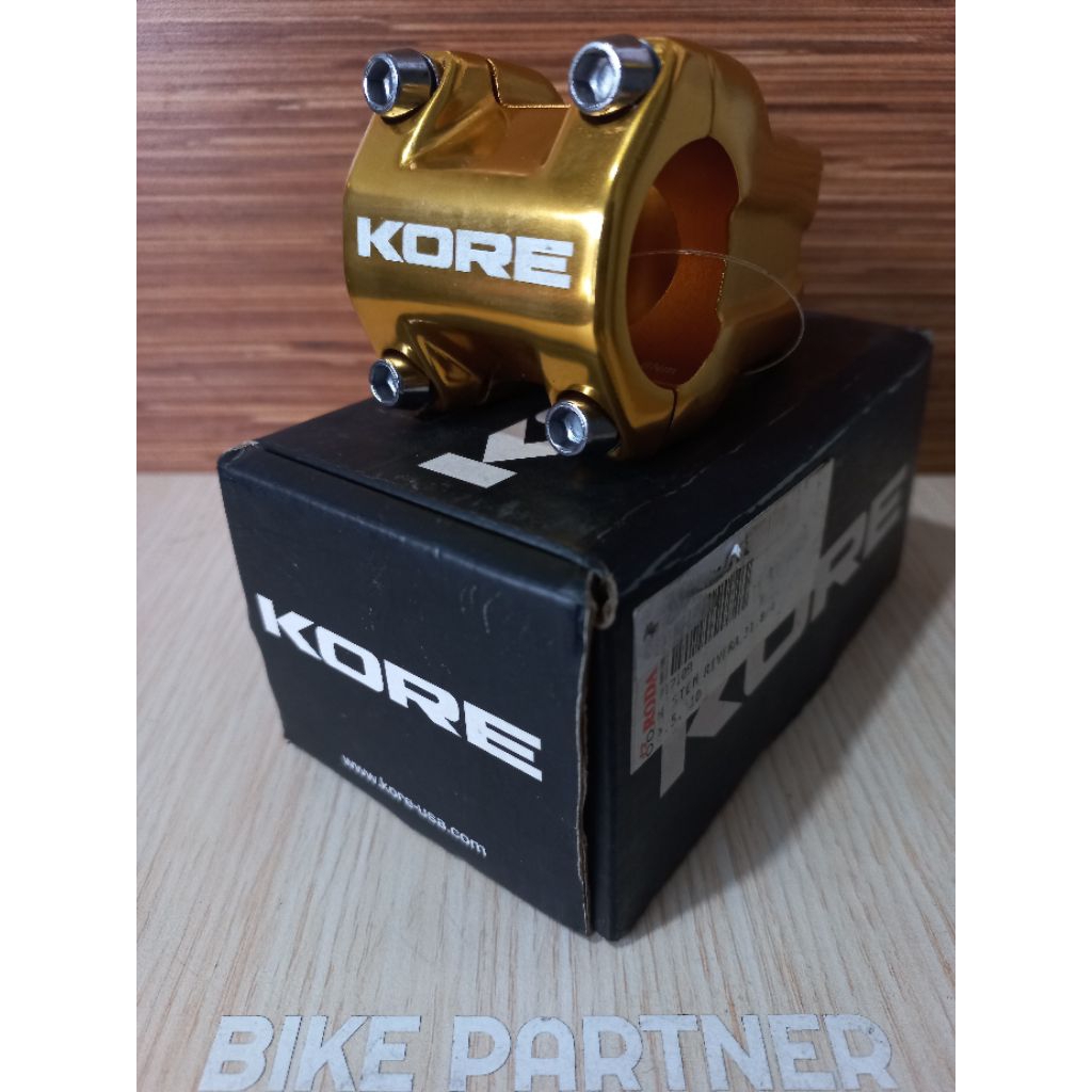 Stem Kore Rivera 31.8 x 42mm
