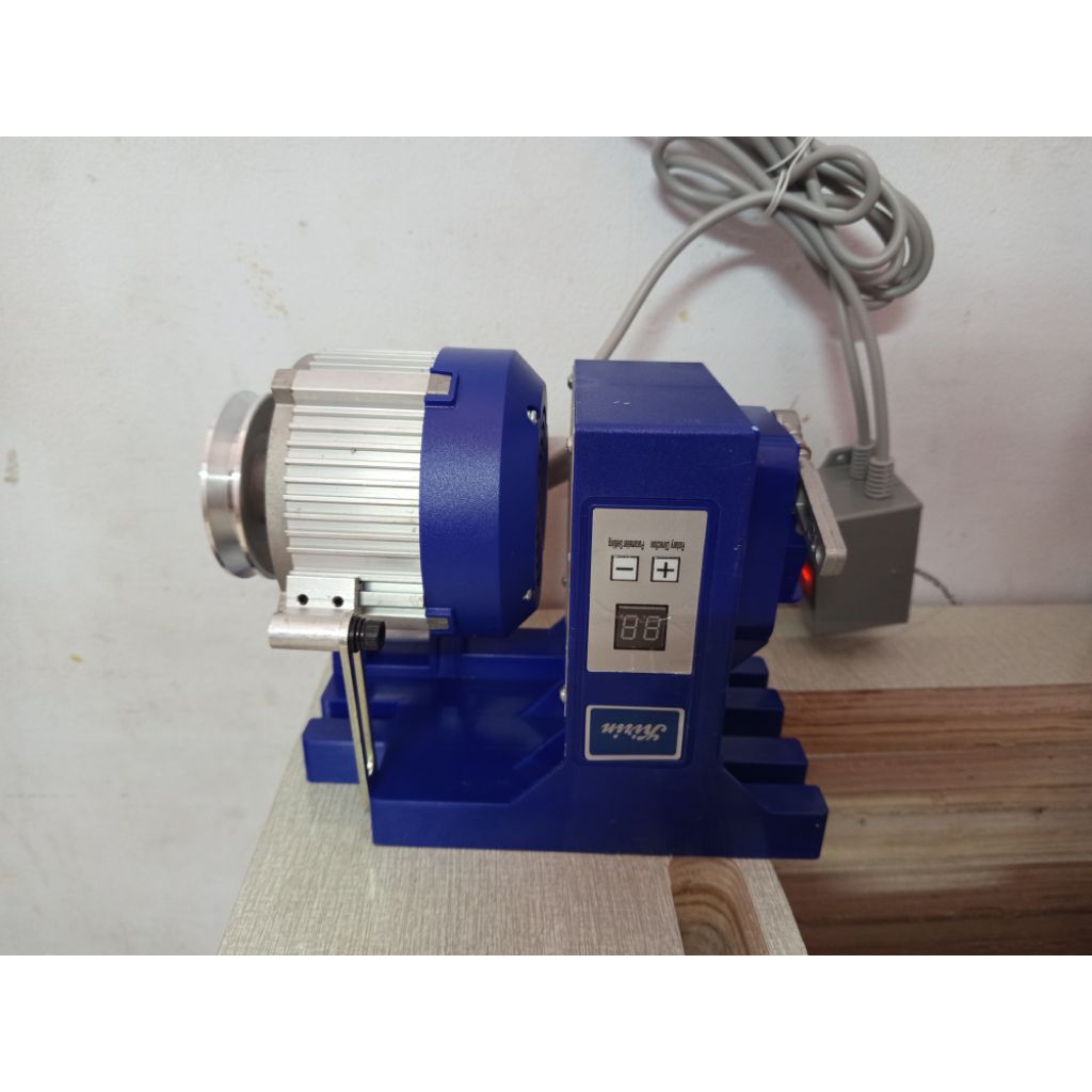 Dinamo servo mesin jahit typical