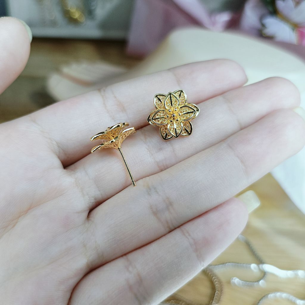 Anting tusuk bunga Kendari lapis emas