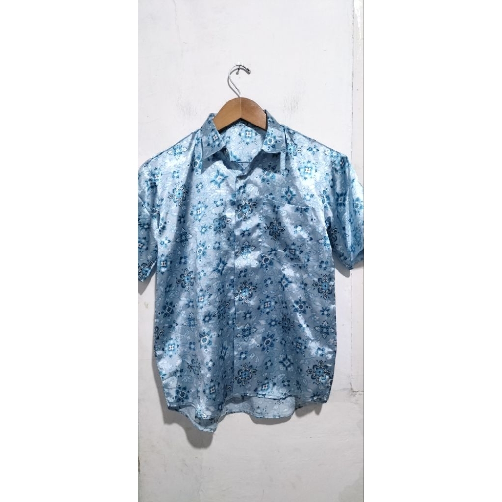 Atasan Baju Kemeja Batik Satin Pria Biru Motif