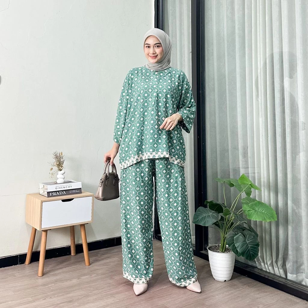 One Set Jumbo Motif Batik Setelan Jumbo LD 130 Setelan Baju Tidur Wanita Rayon Premium Resleting