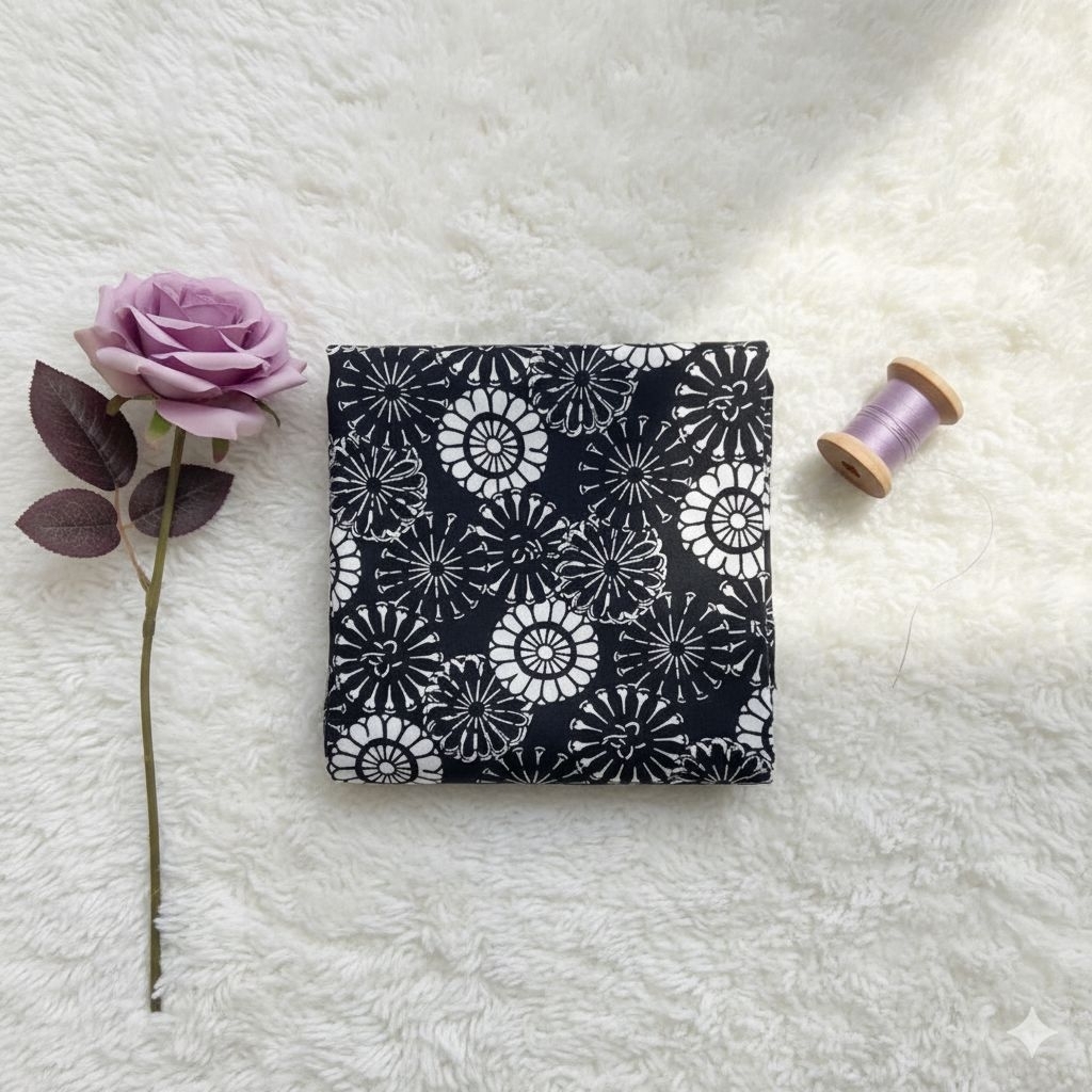 Kain Crepe Motif Bunga Jepang / Chrysant Hitam Putih Lq