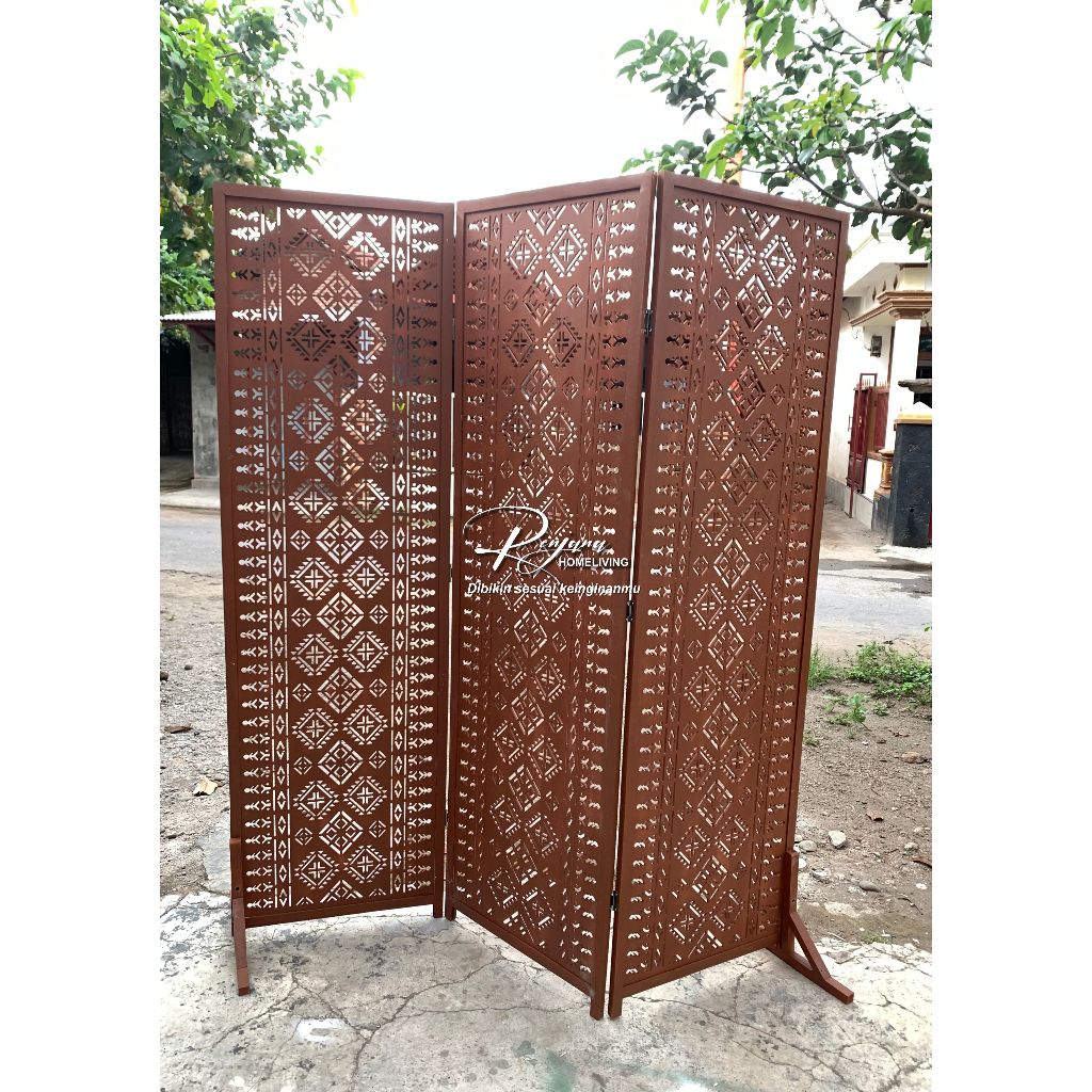 Renjana Partisi Penyekat Ruangan Motif Sumba Indonesia Timur Bahan Pvc Board