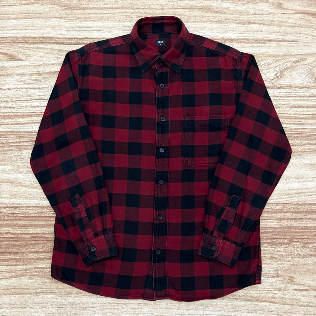 Kemeja Flannel UNIQLO Red Black (M oversize)