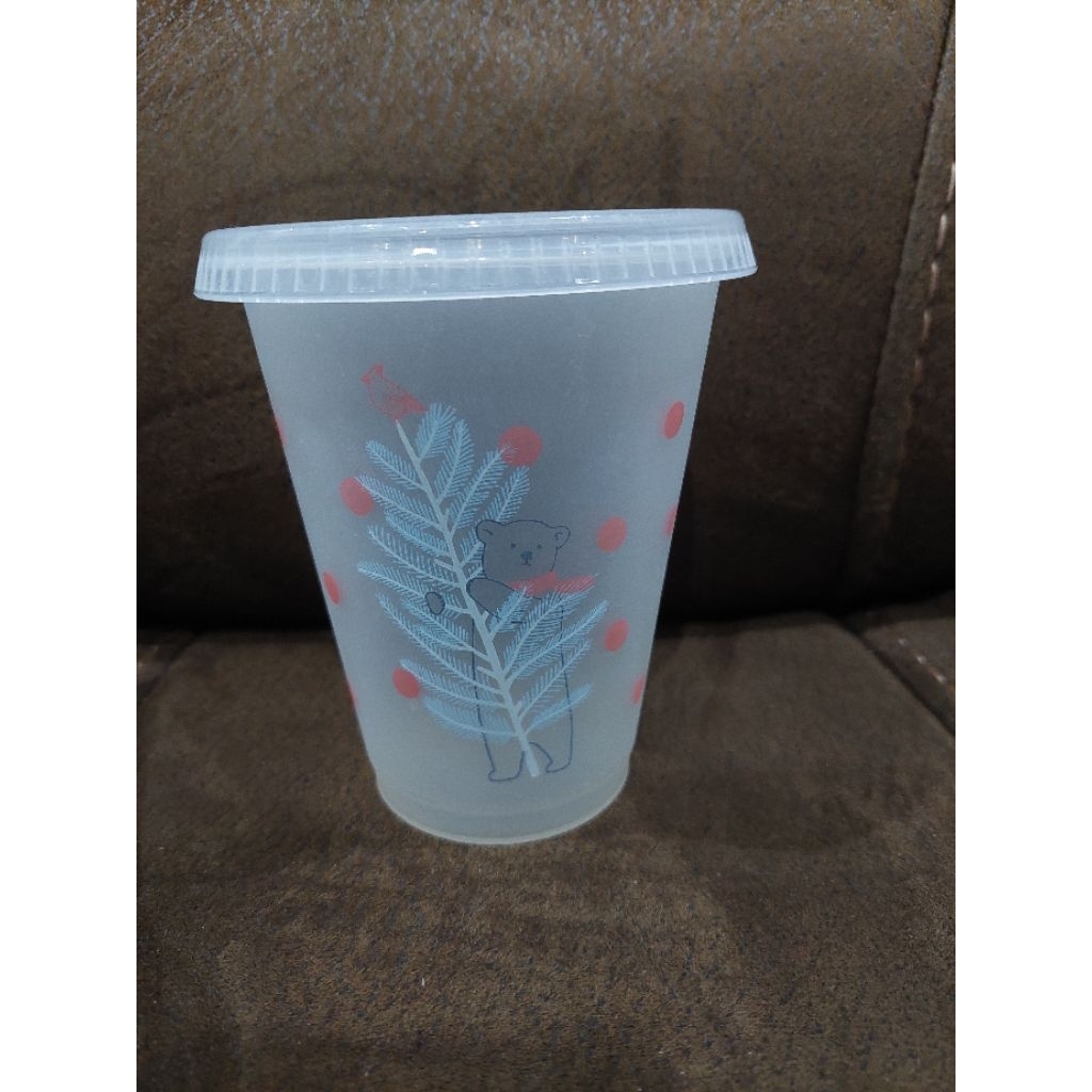 Gelas Starbucks Polar Bear
