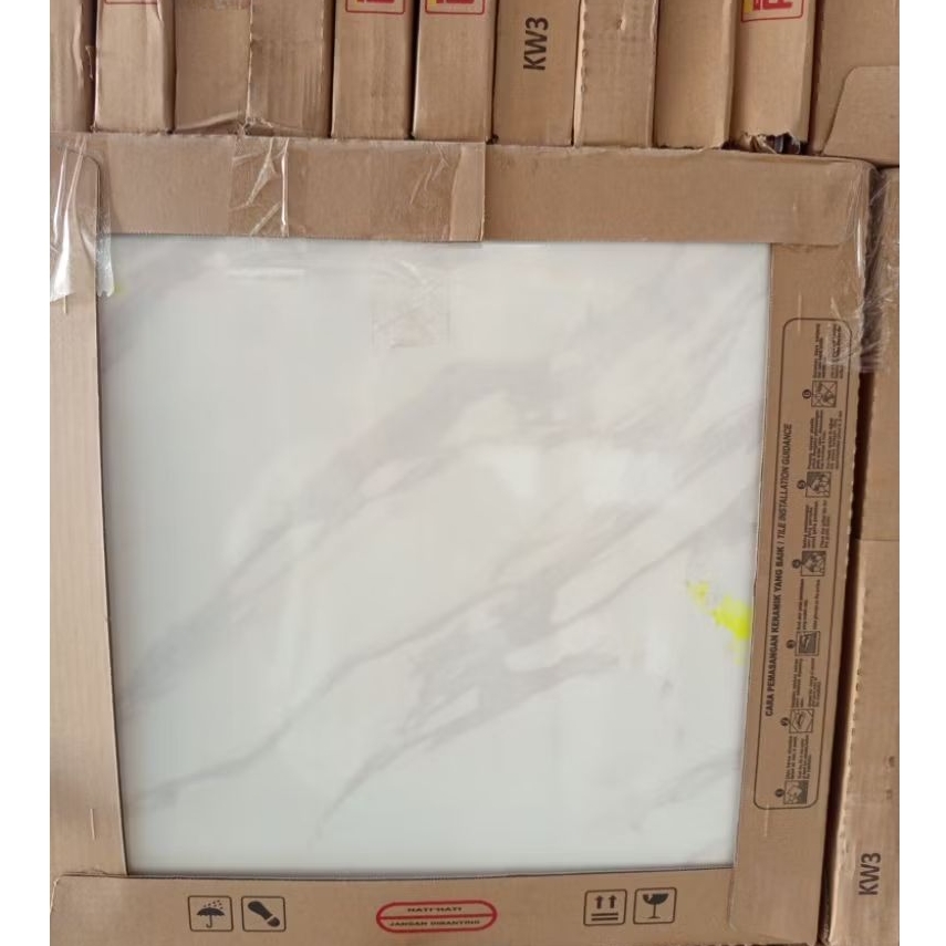 keramik lantai Glossy 50x50 motip carara || ikad