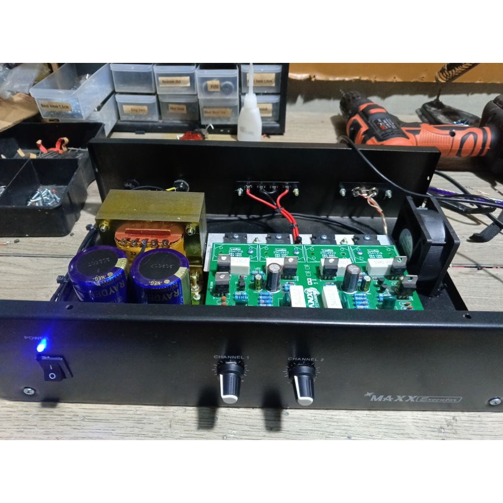 power 400 Watt stereo