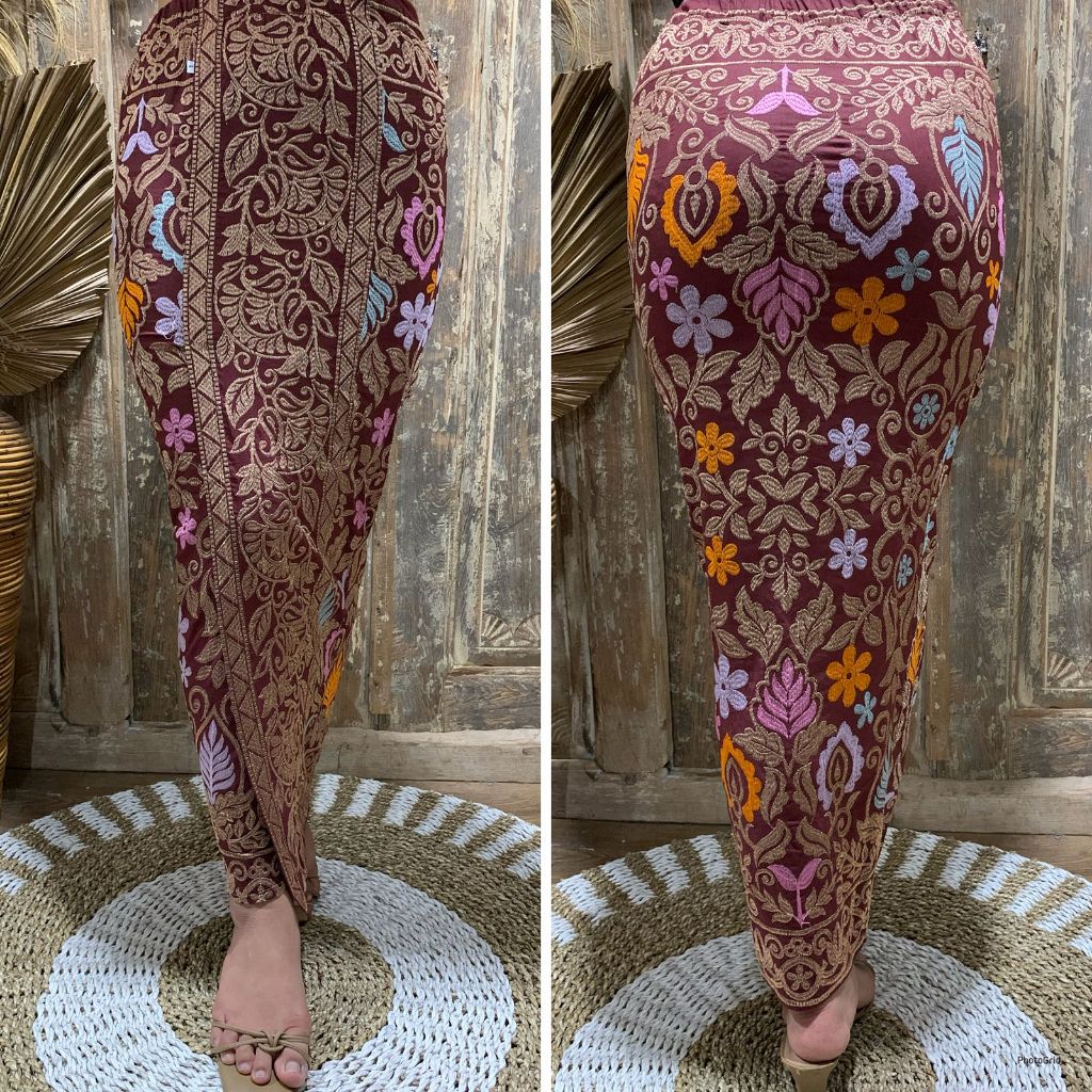 Kamen Jadi Bordir Motif Iris by Creative Solution