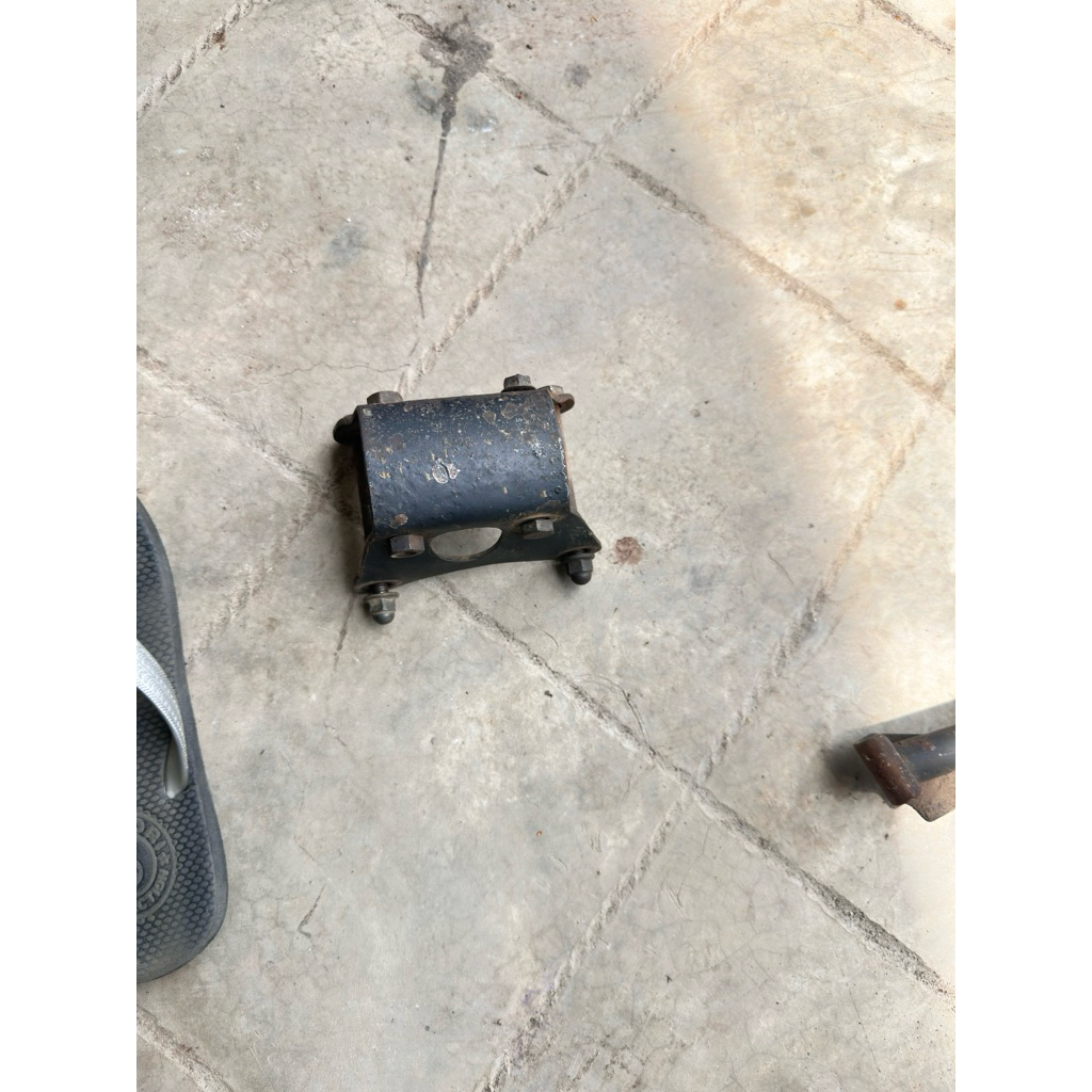 pangkon mesin cb/gl100 ori