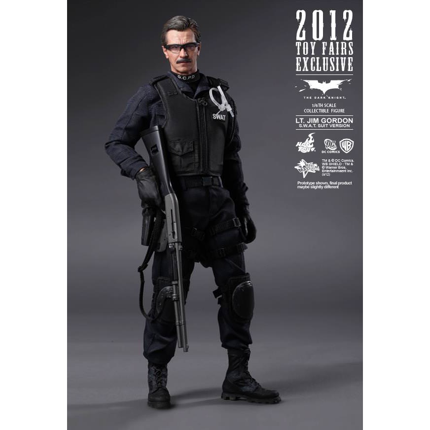 Hot Toys 1:6 | Jim Gordon Batman The Dark Knight | Movie Masterpiece Action Figure
