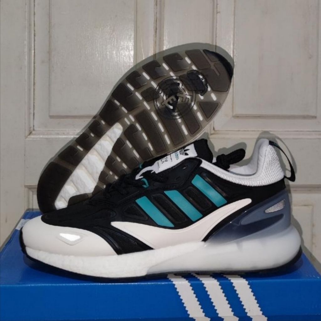Sepatu Adidas Real Madrid ZX 2K boost 2.0