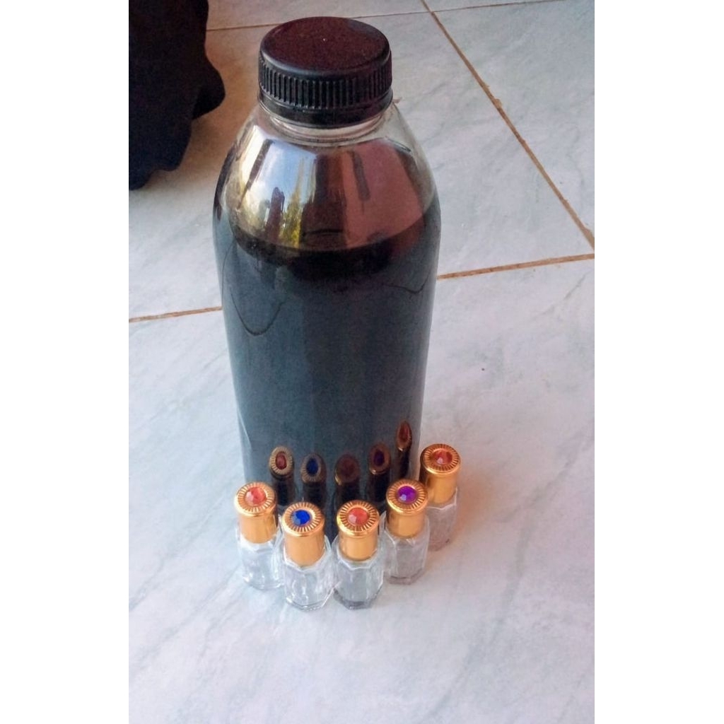 Minyak Gaharu Kalimantan sulingan | Oud Kalimantan