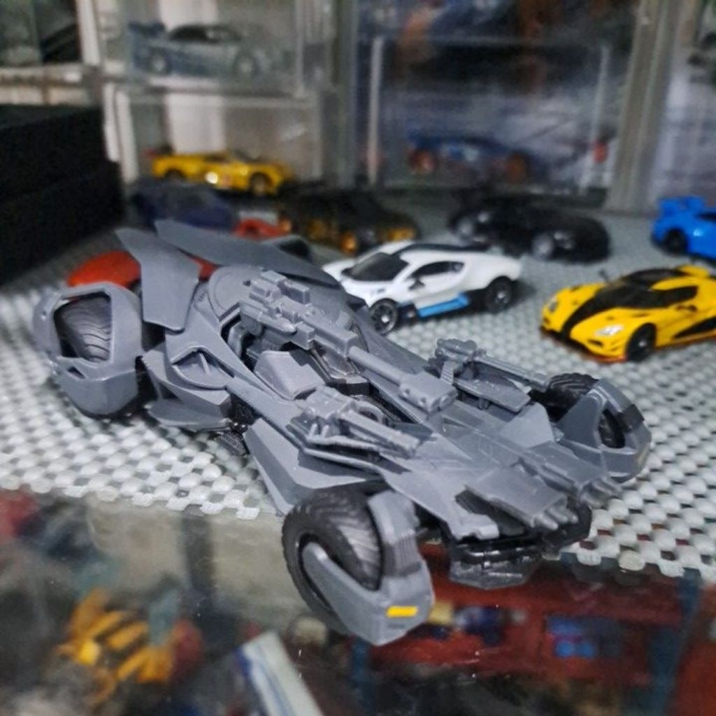Dircast scale batman batmobile jada