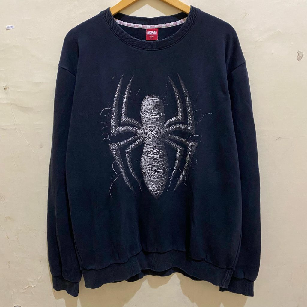 Crewneck sweatshirt Marvel the avengers SpiderMan original second Bekas murah. jual crewneck spider 