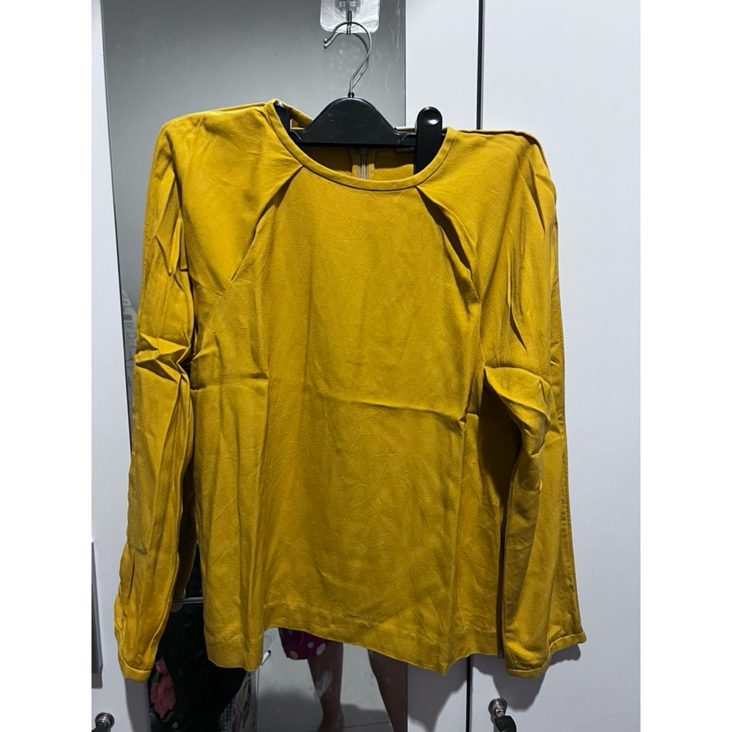 Baju blouse Hana Tajima Uniqlo