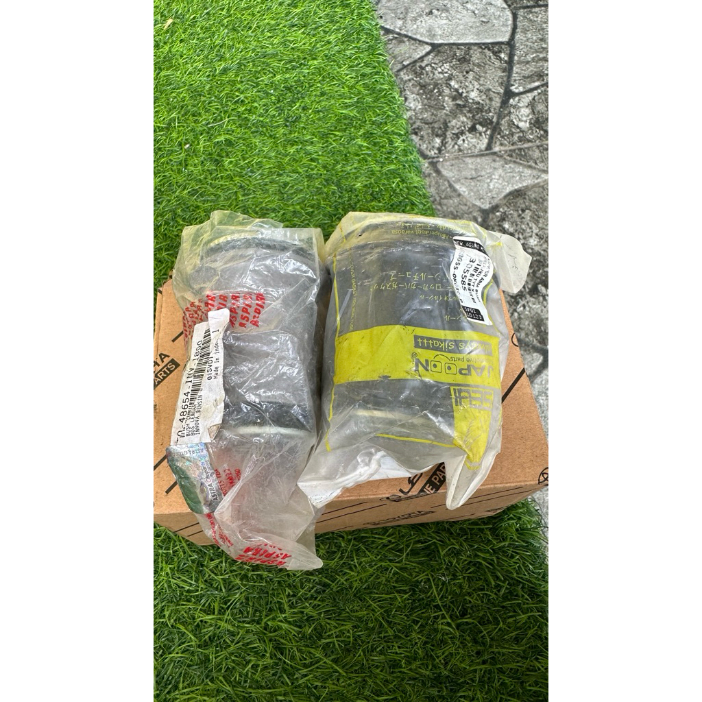 bushing arm bawah innova