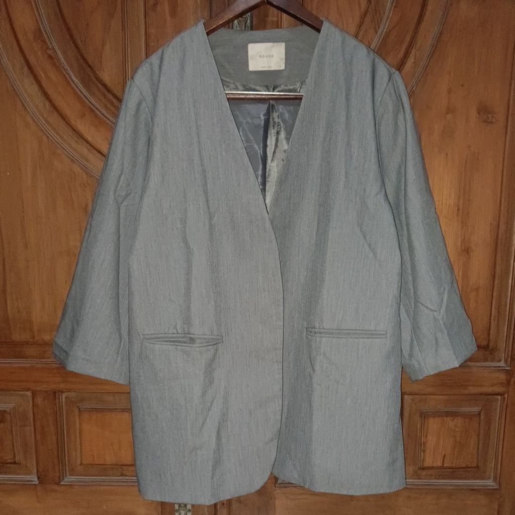 PRELOVED ROUND Blazer Outerwear Wanita Abu Bigsize LD 120