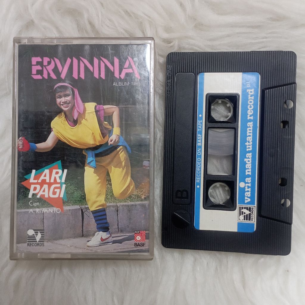 Kaset Pita Ervinna