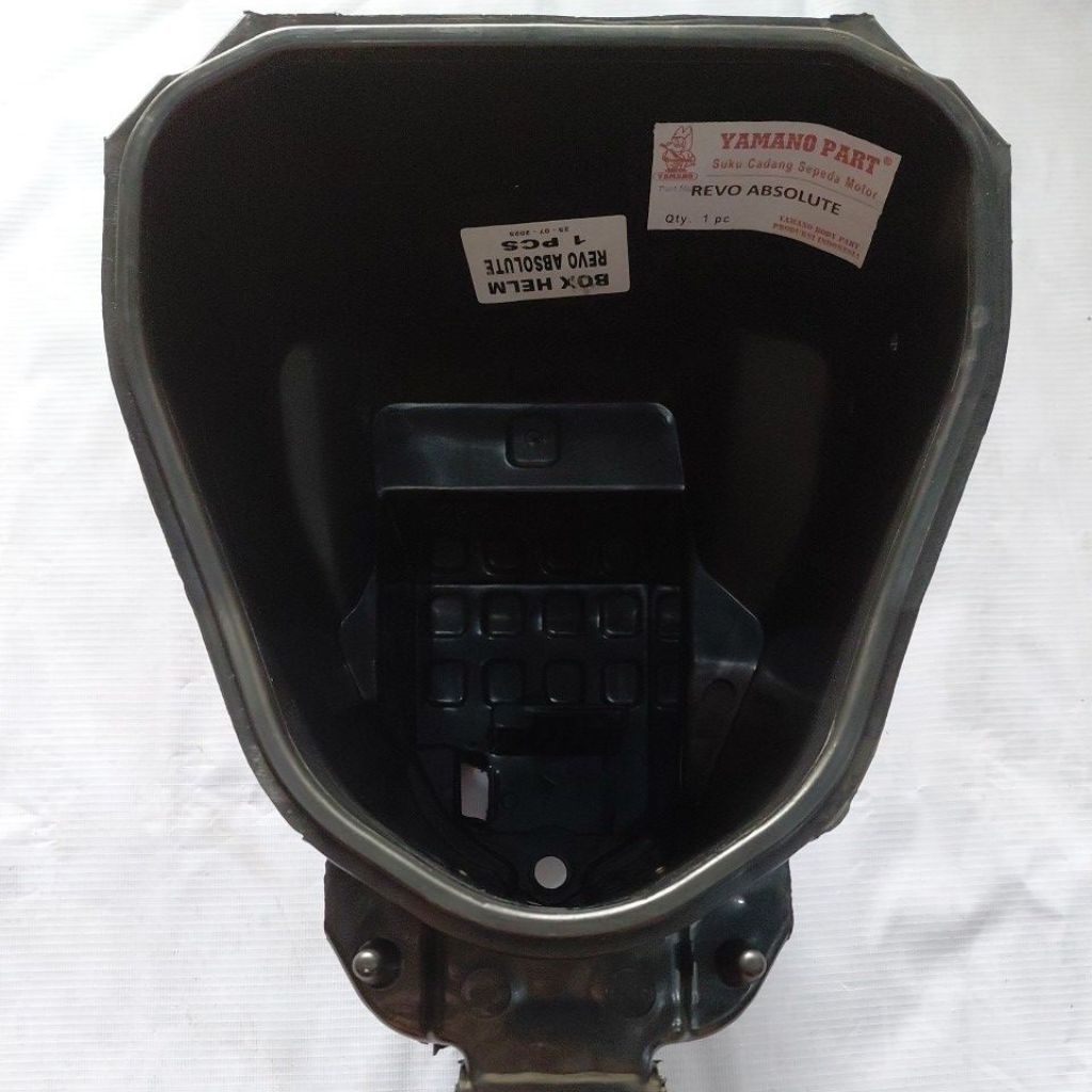 Box Helm / Bagasi Helm Motor REVO ABSOLUTE